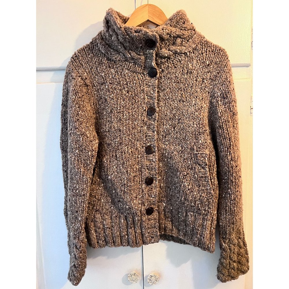 Carraig Donn Handknit 100% New Pure Wool Irish Sweater, Cardigan, Size Medium